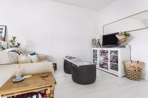 Photo 17- click for photo gallery